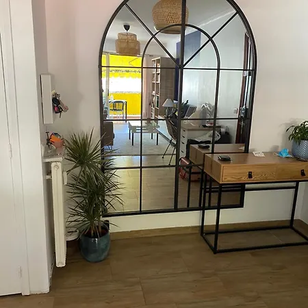 Apartment Maggie Menton